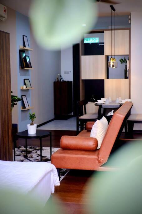 Apartment Premium Cozy Near Mid Valley Kuala Lumpur